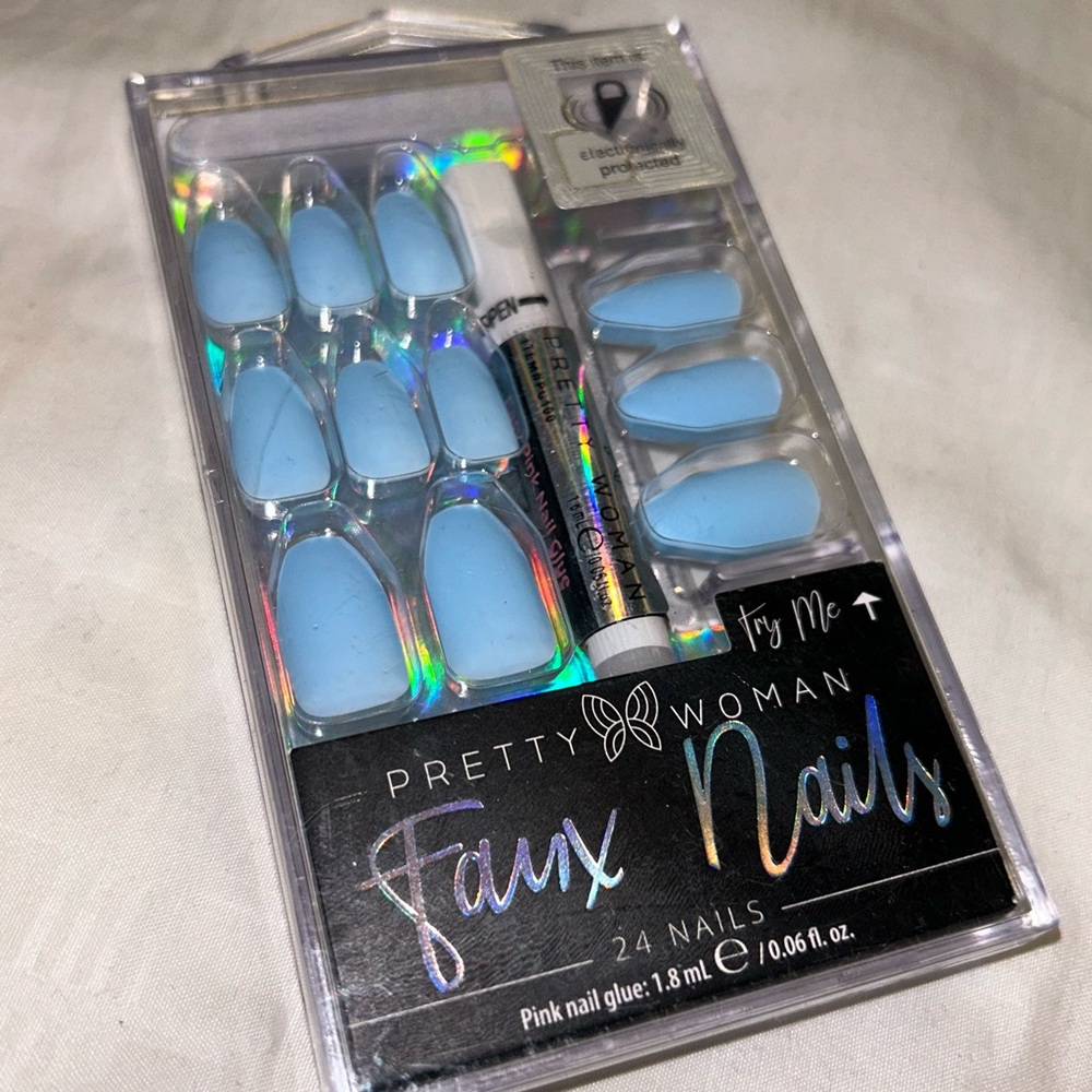 Faux Nails